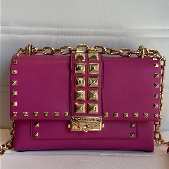NWT Michael Kors Fuchsia Crossbody with Gold Studs - Picture 1 of 12